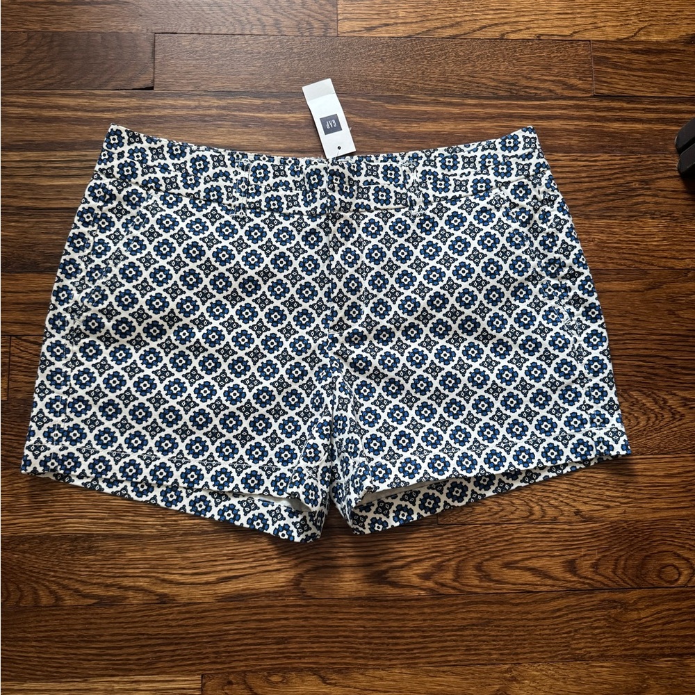 NWT - Gap Patterned Shorts